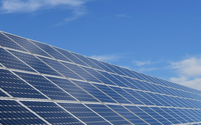 Panneaux solaires résidentiels 2024 : boom, économies et autonomie énergétique française